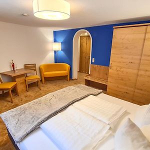 Kamer met een Queen Size Bed